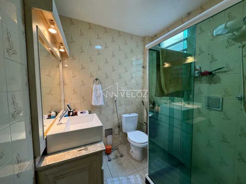 Apartamento à venda com 2 quartos, 64m² - Foto 12