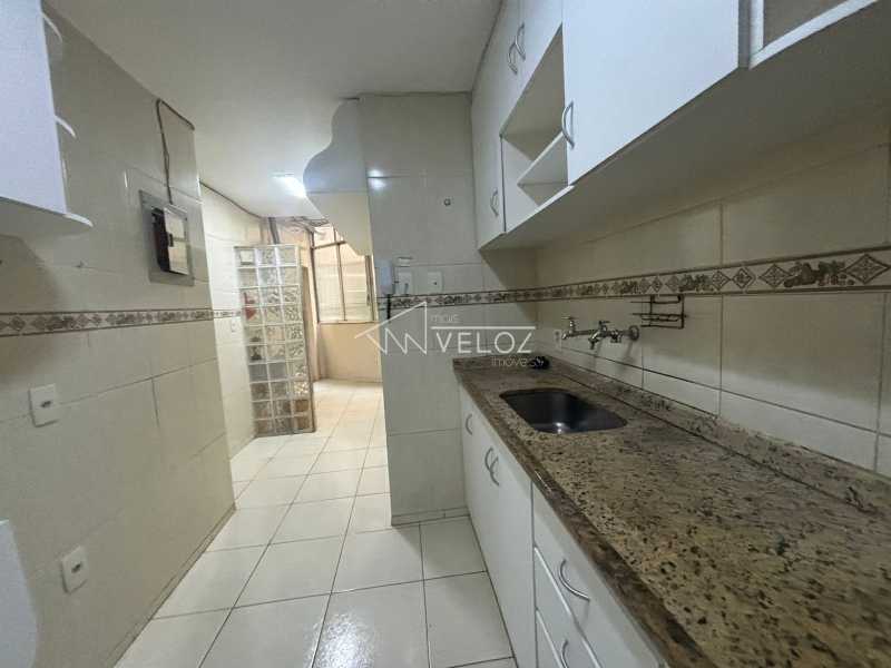 Apartamento à venda com 3 quartos, 135m² - Foto 17