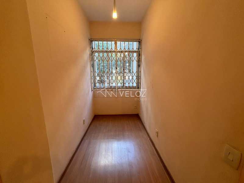 Apartamento à venda com 3 quartos, 135m² - Foto 19