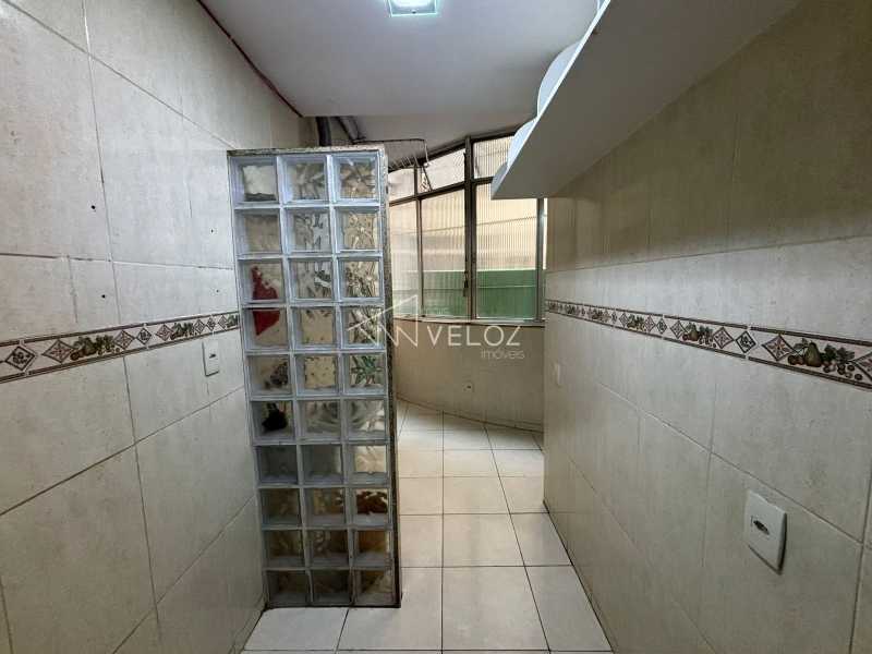 Apartamento à venda com 3 quartos, 135m² - Foto 21