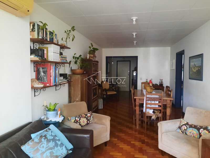 Apartamento à venda com 3 quartos, 119m² - Foto 2