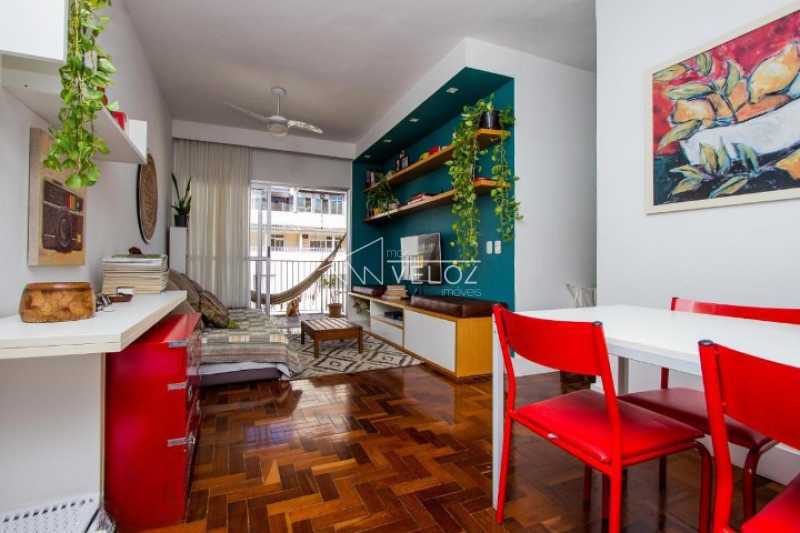 Apartamento à venda com 2 quartos, 62m² - Foto 3