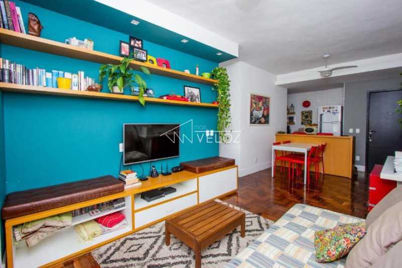 Apartamento à venda com 2 quartos, 62m² - Foto 1