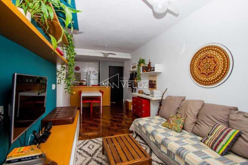 Apartamento à venda com 2 quartos, 62m² - Foto 2