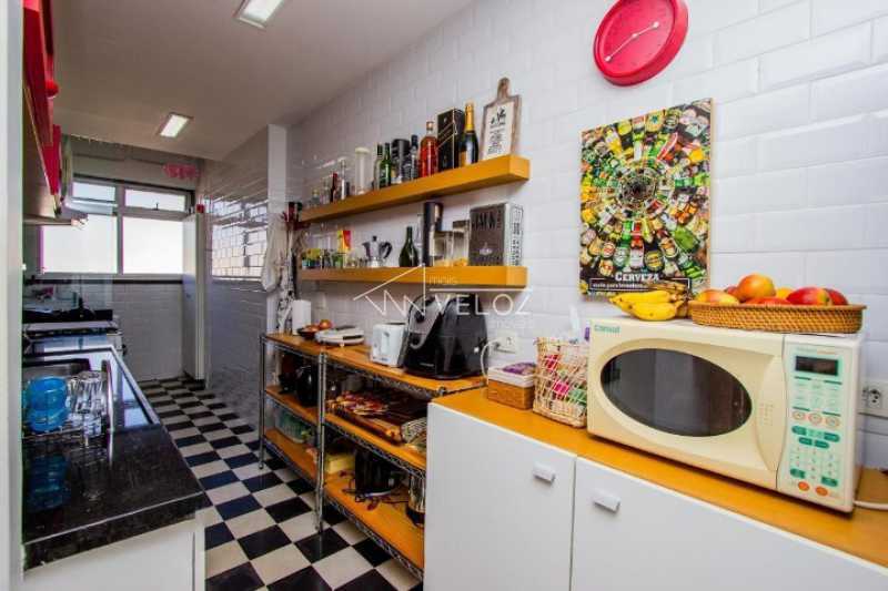 Apartamento à venda com 2 quartos, 62m² - Foto 8