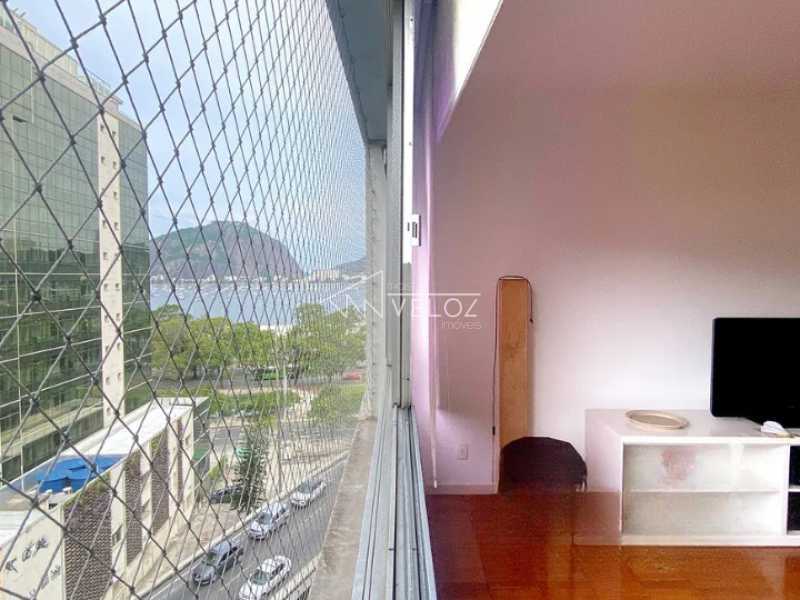 Apartamento à venda com 4 quartos, 170m² - Foto 2