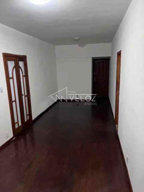 Apartamento à venda com 2 quartos, 75m² - Foto 4