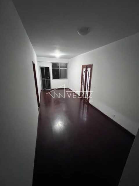 Apartamento à venda com 2 quartos, 75m² - Foto 7