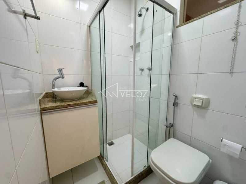 Apartamento à venda com 2 quartos, 70m² - Foto 15