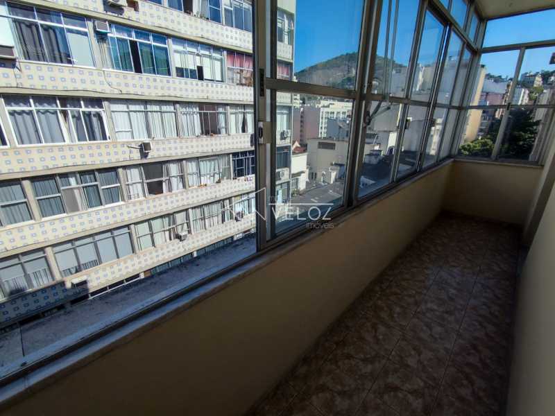 Apartamento à venda com 2 quartos, 65m² - Foto 2