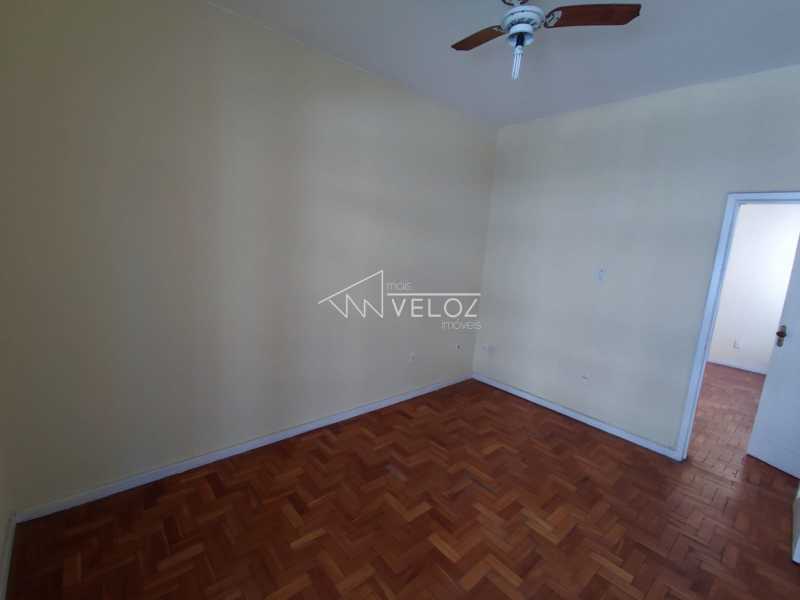 Apartamento à venda com 2 quartos, 65m² - Foto 15