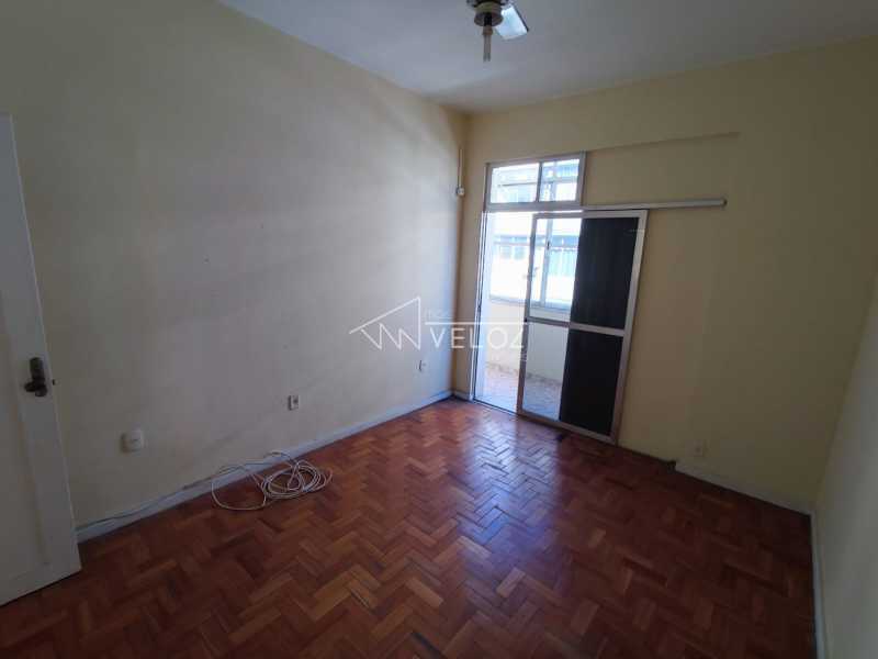 Apartamento à venda com 2 quartos, 65m² - Foto 14