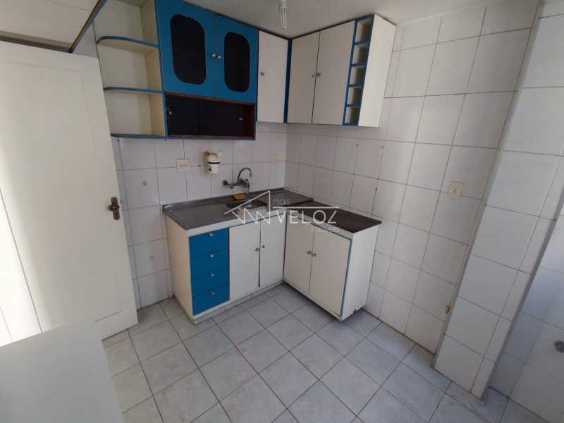 Apartamento à venda com 2 quartos, 65m² - Foto 10