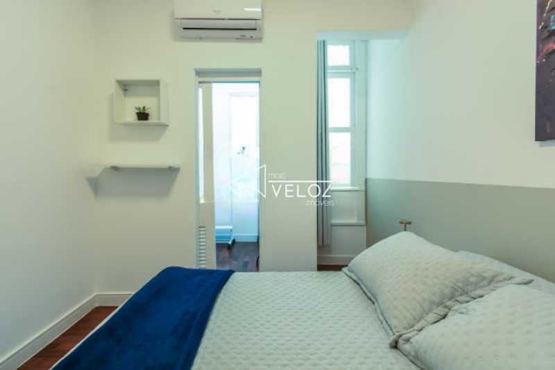 Apartamento à venda com 2 quartos, 75m² - Foto 12