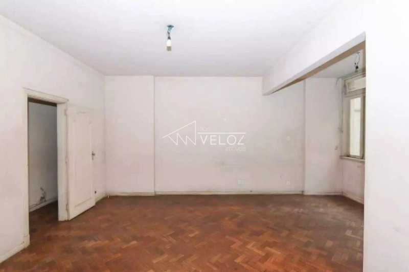 Apartamento à venda com 3 quartos, 121m² - Foto 2