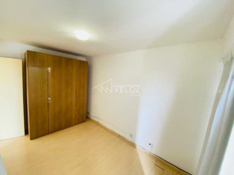 Apartamento à venda com 2 quartos, 66m² - Foto 14