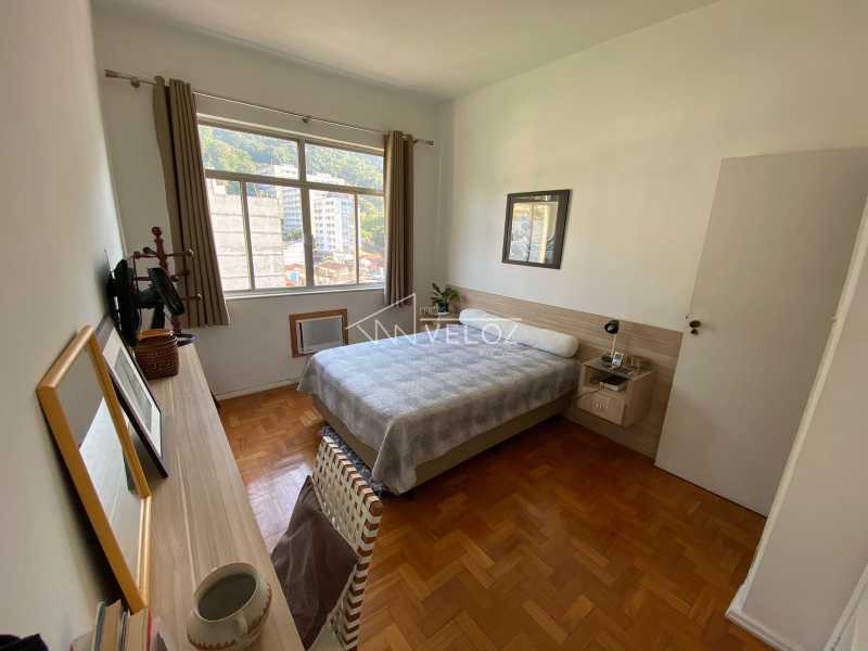 Apartamento à venda com 2 quartos, 72m² - Foto 8