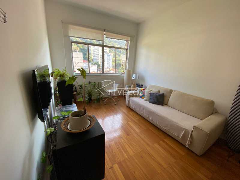 Apartamento à venda com 2 quartos, 72m² - Foto 4