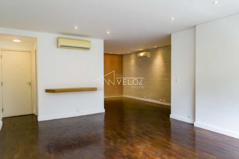 Apartamento à venda com 4 quartos, 130m² - Foto 1