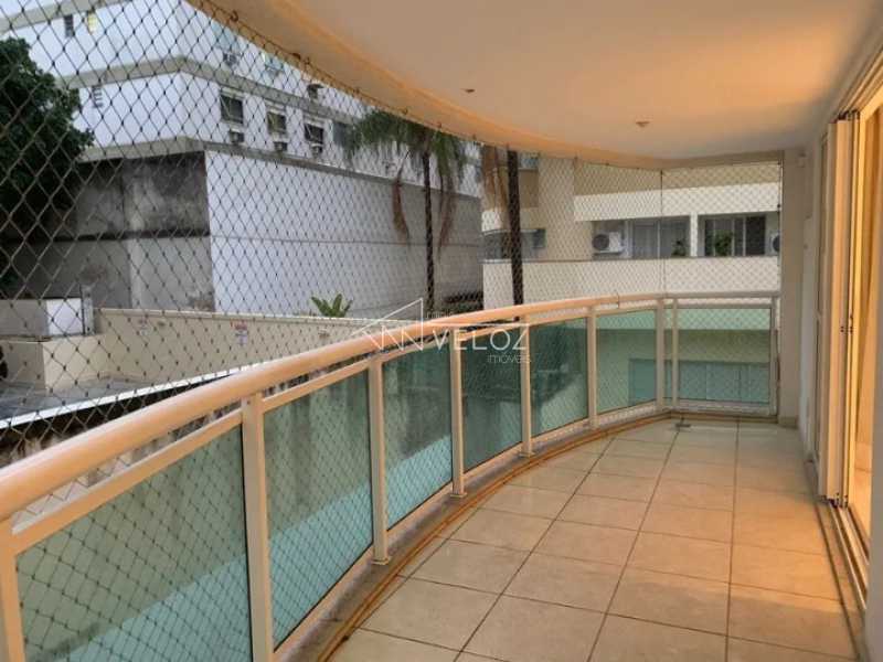 Apartamento à venda com 3 quartos, 134m² - Foto 23