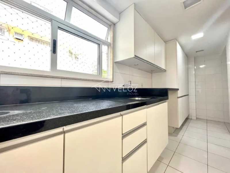 Apartamento à venda com 3 quartos, 134m² - Foto 21