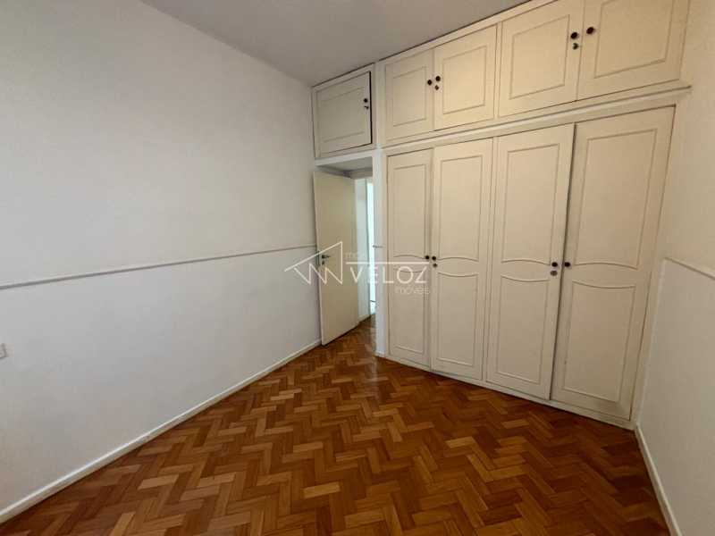 Apartamento à venda com 2 quartos, 74m² - Foto 9