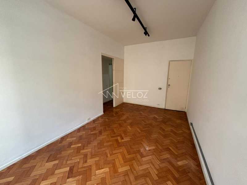 Apartamento à venda com 2 quartos, 74m² - Foto 16