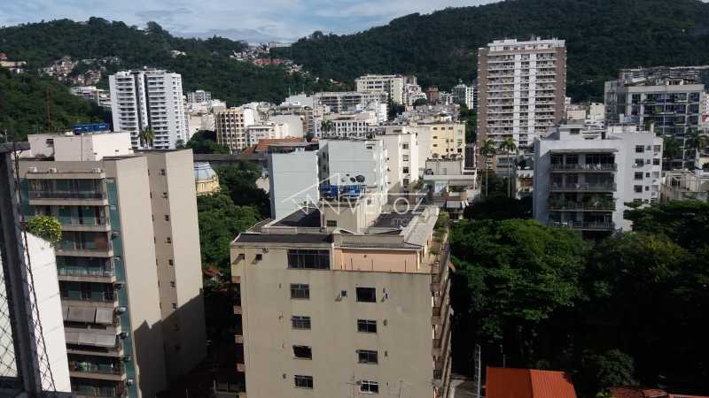 Apartamento à venda com 3 quartos, 150m² - Foto 8