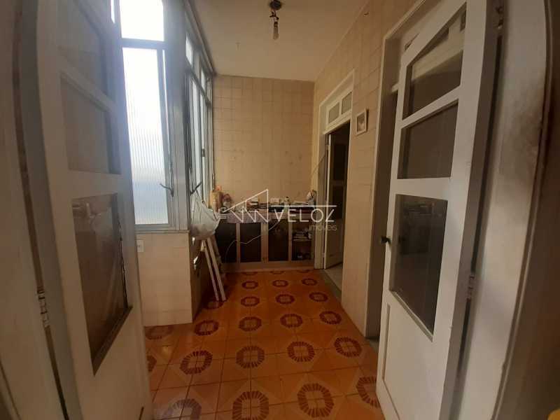 Apartamento à venda com 2 quartos, 56m² - Foto 19