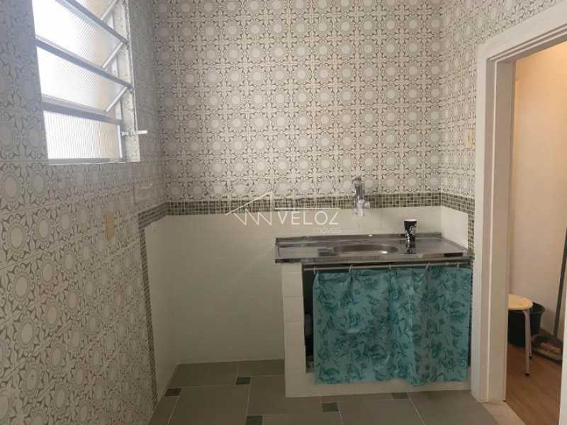 Apartamento à venda com 2 quartos, 65m² - Foto 10