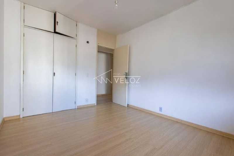 Apartamento à venda com 4 quartos, 242m² - Foto 13