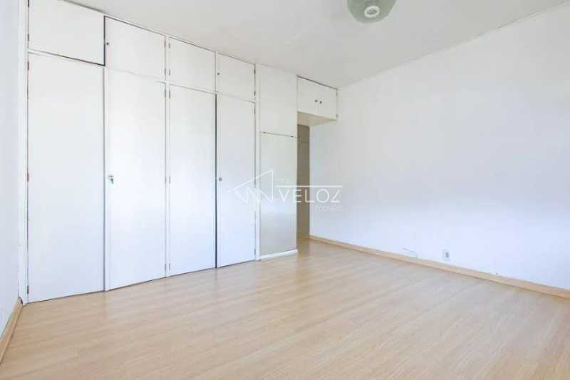 Apartamento à venda com 4 quartos, 242m² - Foto 19