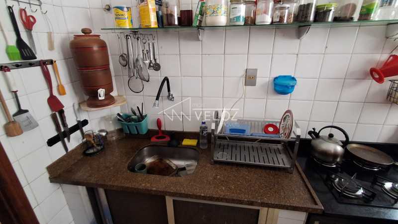 Apartamento à venda com 2 quartos, 75m² - Foto 12