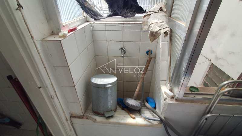 Apartamento à venda com 2 quartos, 75m² - Foto 25