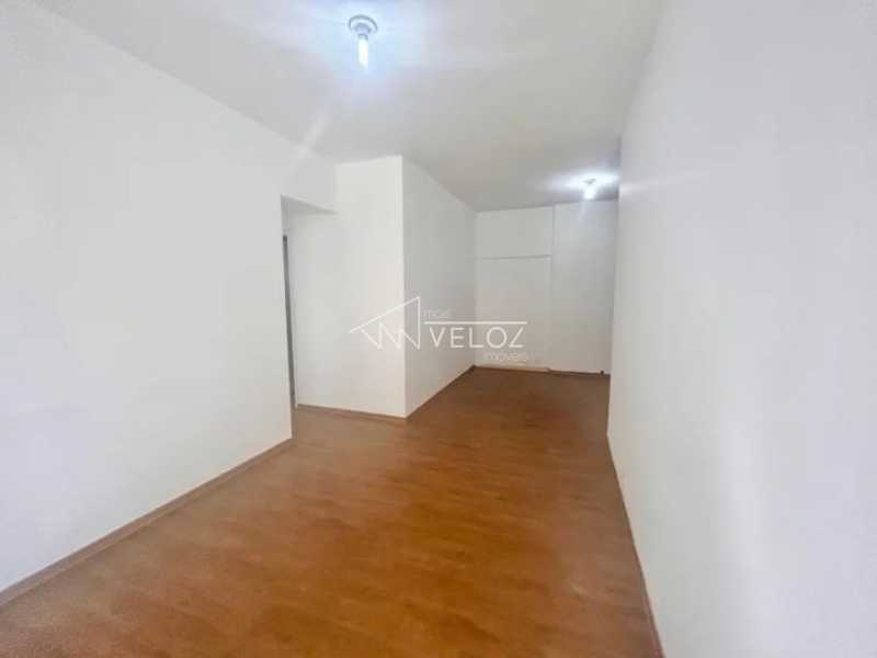 Apartamento à venda com 2 quartos, 73m² - Foto 5