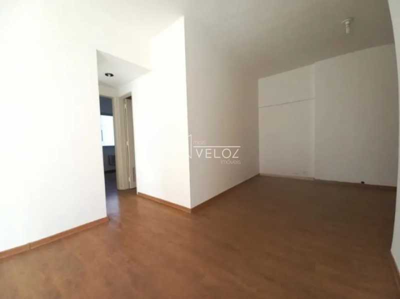 Apartamento à venda com 2 quartos, 73m² - Foto 6