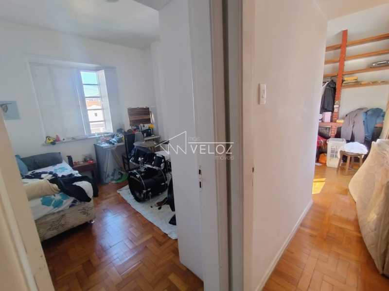 Apartamento à venda com 2 quartos, 59m² - Foto 4