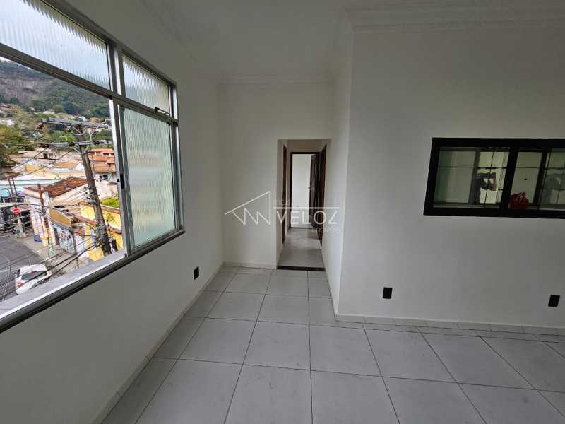 Apartamento à venda com 3 quartos, 79m² - Foto 4