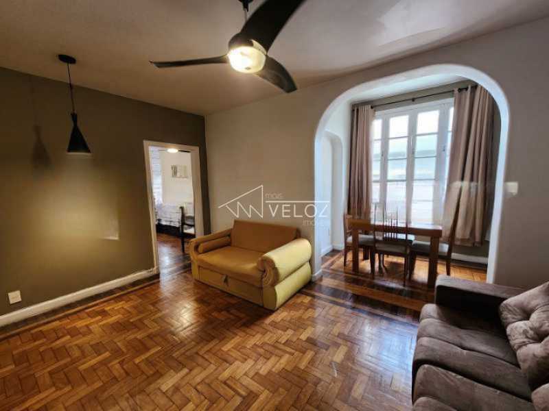 Apartamento à venda com 2 quartos, 57m² - Foto 1