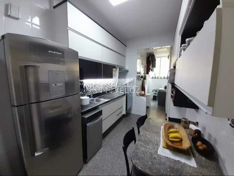 Apartamento à venda com 3 quartos, 87m² - Foto 14