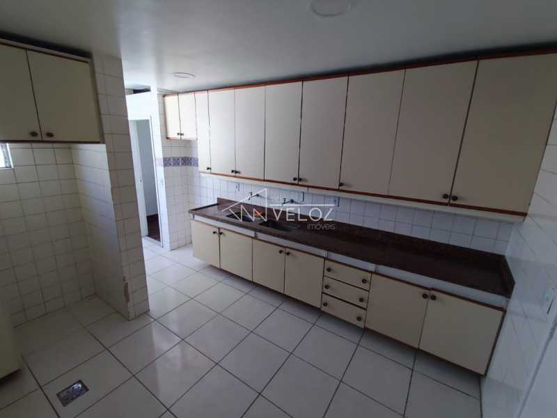 Cobertura à venda com 2 quartos, 89m² - Foto 8