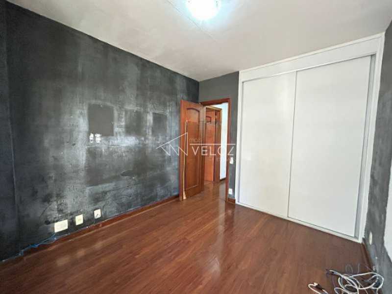 Apartamento à venda com 3 quartos, 150m² - Foto 13