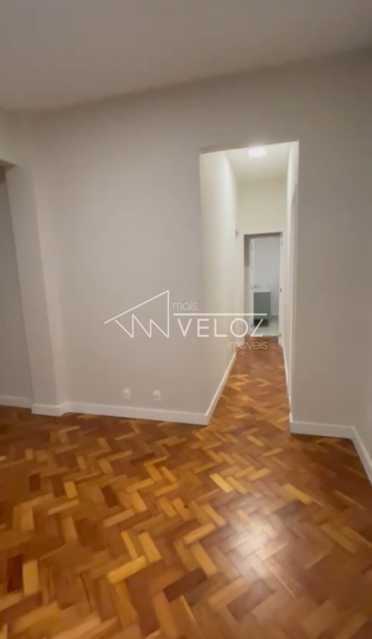 Apartamento à venda com 2 quartos, 67m² - Foto 1