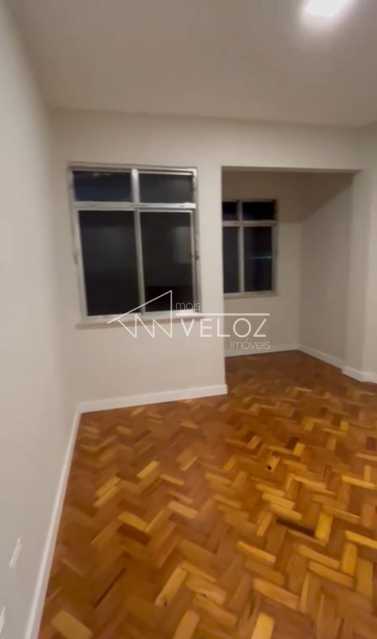 Apartamento à venda com 2 quartos, 67m² - Foto 4