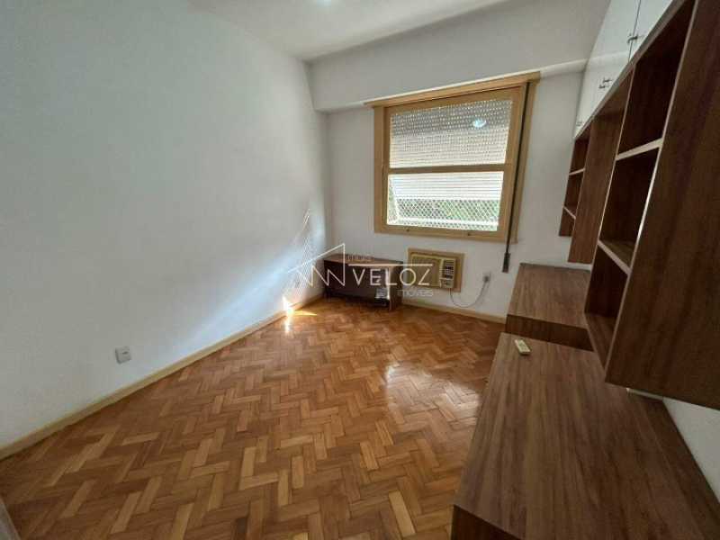 Apartamento à venda com 2 quartos, 82m² - Foto 3