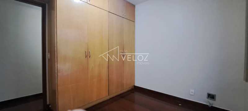 Apartamento à venda com 3 quartos, 151m² - Foto 9