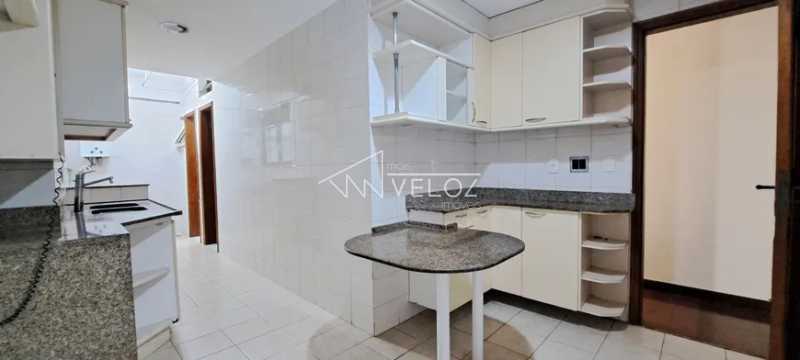 Apartamento à venda com 3 quartos, 151m² - Foto 11