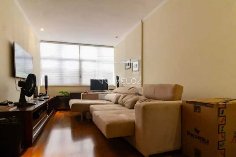 Apartamento à venda com 3 quartos, 101m² - Foto 2