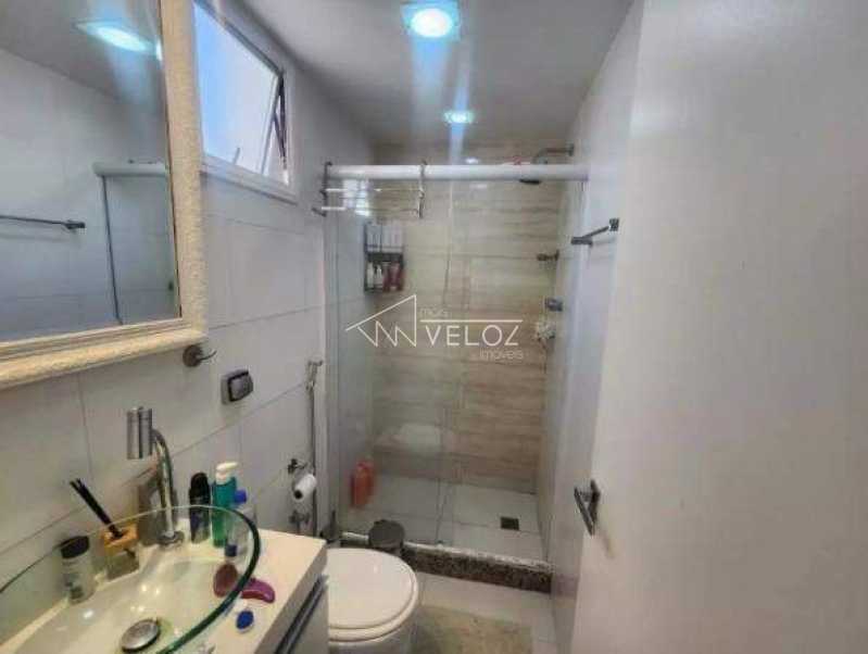 Apartamento à venda com 3 quartos, 81m² - Foto 2