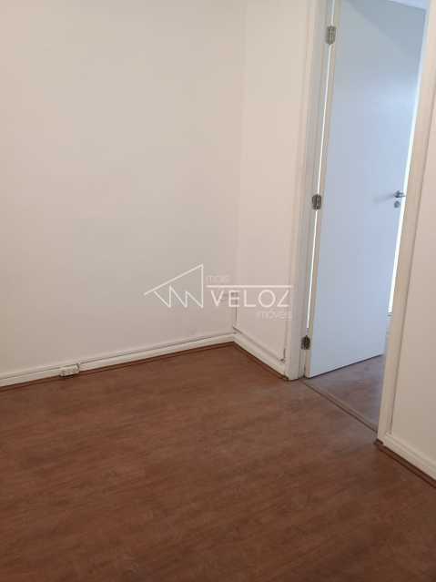 Apartamento à venda com 1 quarto, 31m² - Foto 3